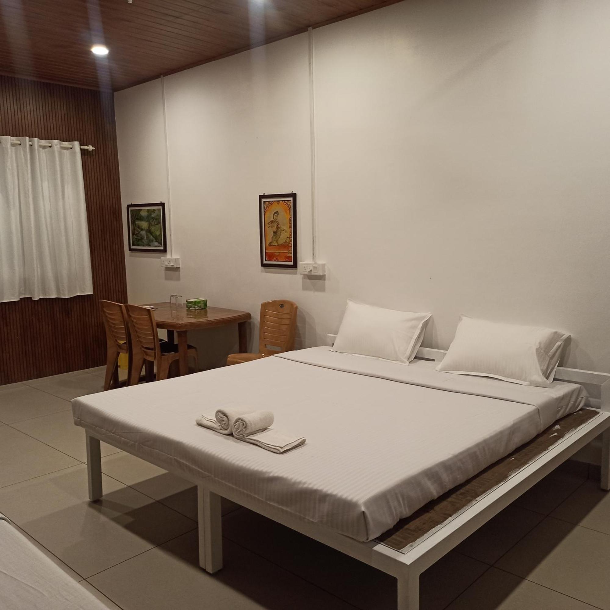 Bethesda Inn Kochi Zewnętrze zdjęcie